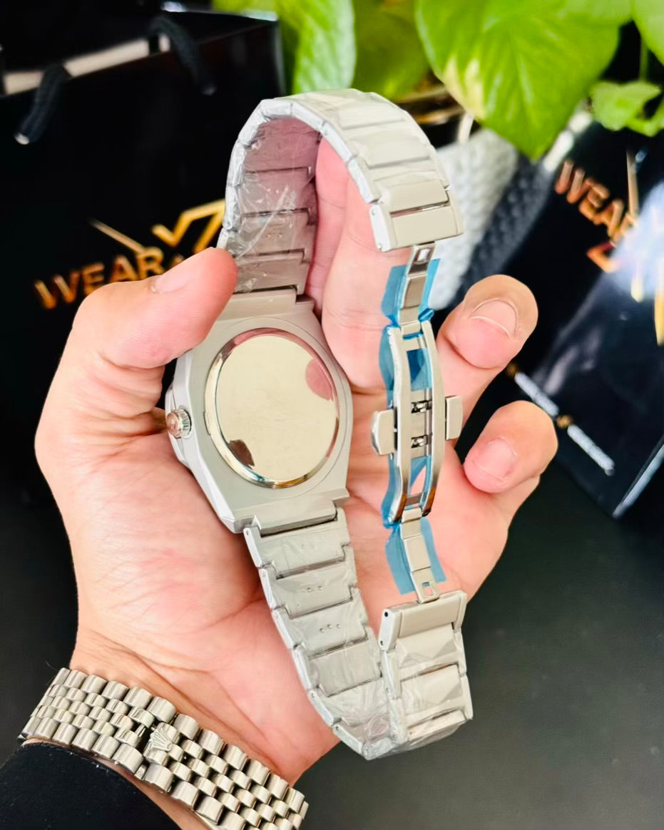 HB Silver With Black Dail Datejust Watch HB-02